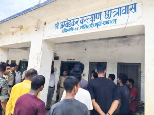डीएम सौरभ सुमन यादव ने किया डॉ. अंबेडकर कल्याण छात्रावास का निरीक्षण