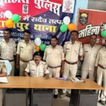 आदापुर थाना में चौकीदार परेड के दौरान थानाध्यक्ष पूजा कुमारी