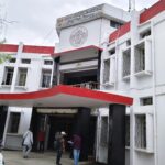 बाबा साहेब भीमराव अंबेडकर बिहार विश्वविद्यालय मुजफ्फरपुर परिसर में छात्र अपनी शैक्षणिक समस्याओं को लेकर मौजूद हैं। रिपोर्ट में रिजल्ट, मार्कशीट, प्रमाणपत्र और विश्वविद्यालय की व्यवस्था को लेकर छात्रों की शिकायतों का उल्लेख किया गया है।